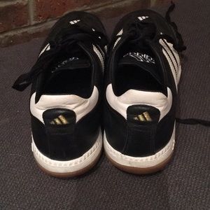 Le adidas sambas noi 85 poshmark Le adidas sambas noi 85 poshmark